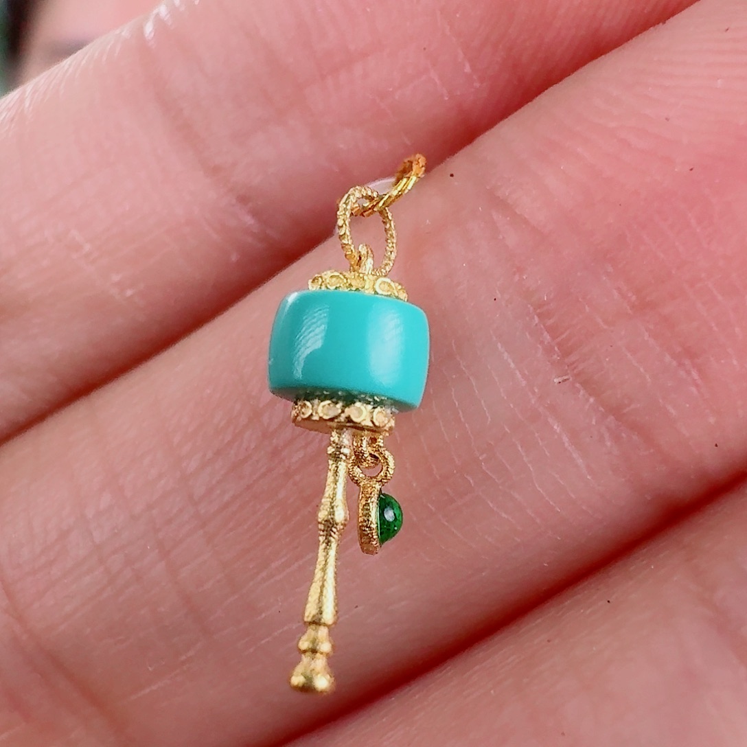 18K金镶嵌绿松石珠宝奇石