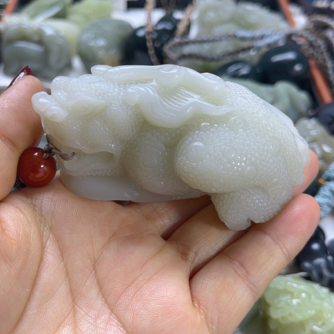 未镶嵌手链和田玉龙**下