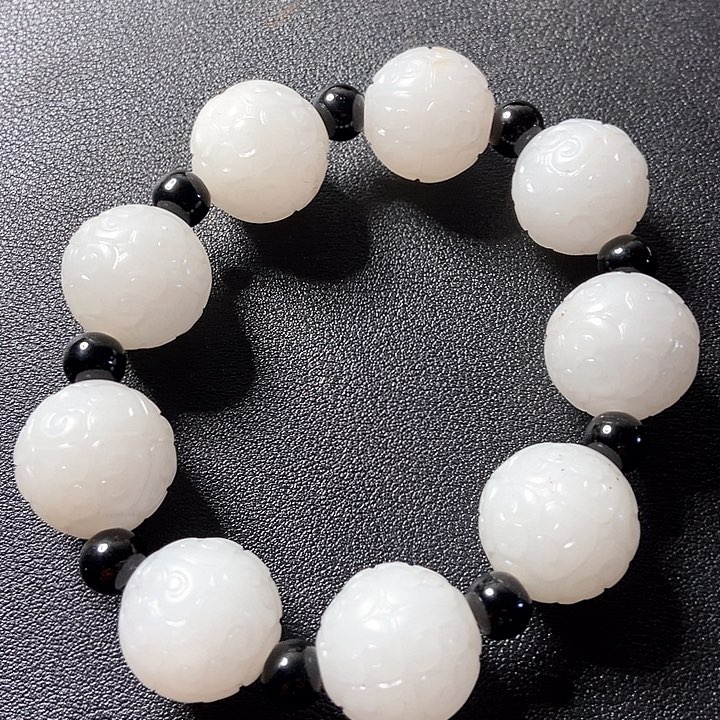 吊坠白玉菩提吊坠