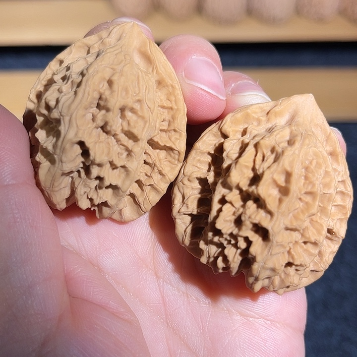 吊坠桃核怀柔龙脊