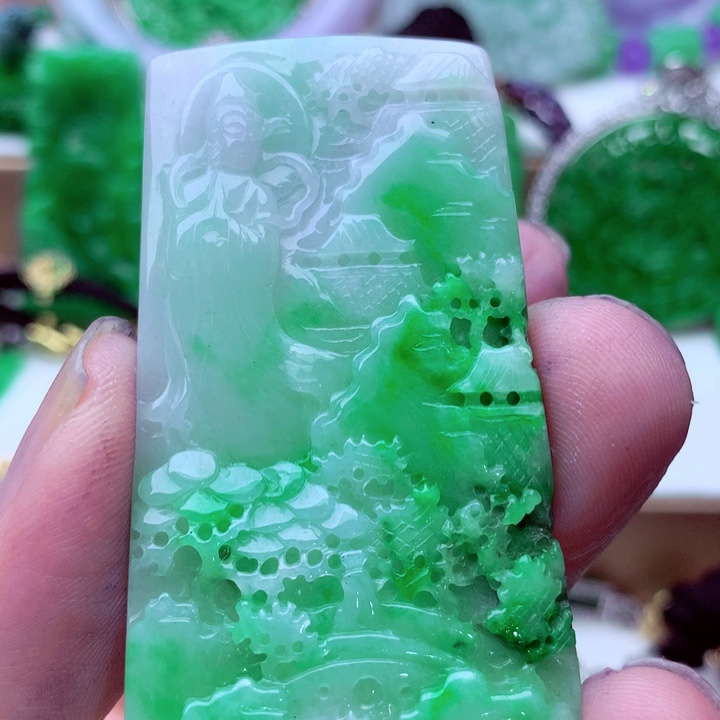 吊坠(不含链)未镶嵌翡翠
