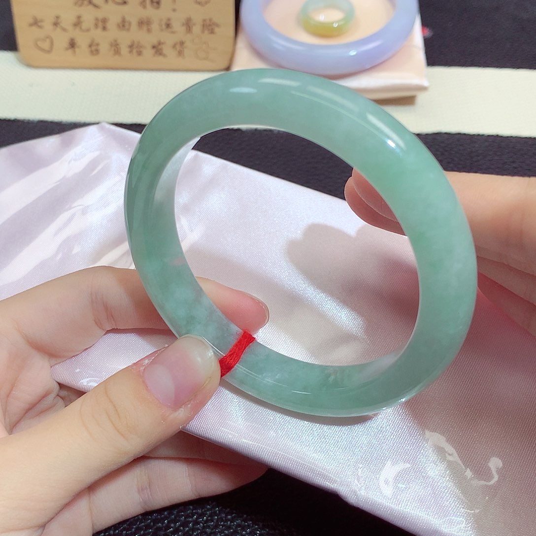 翡翠未镶嵌手镯1244