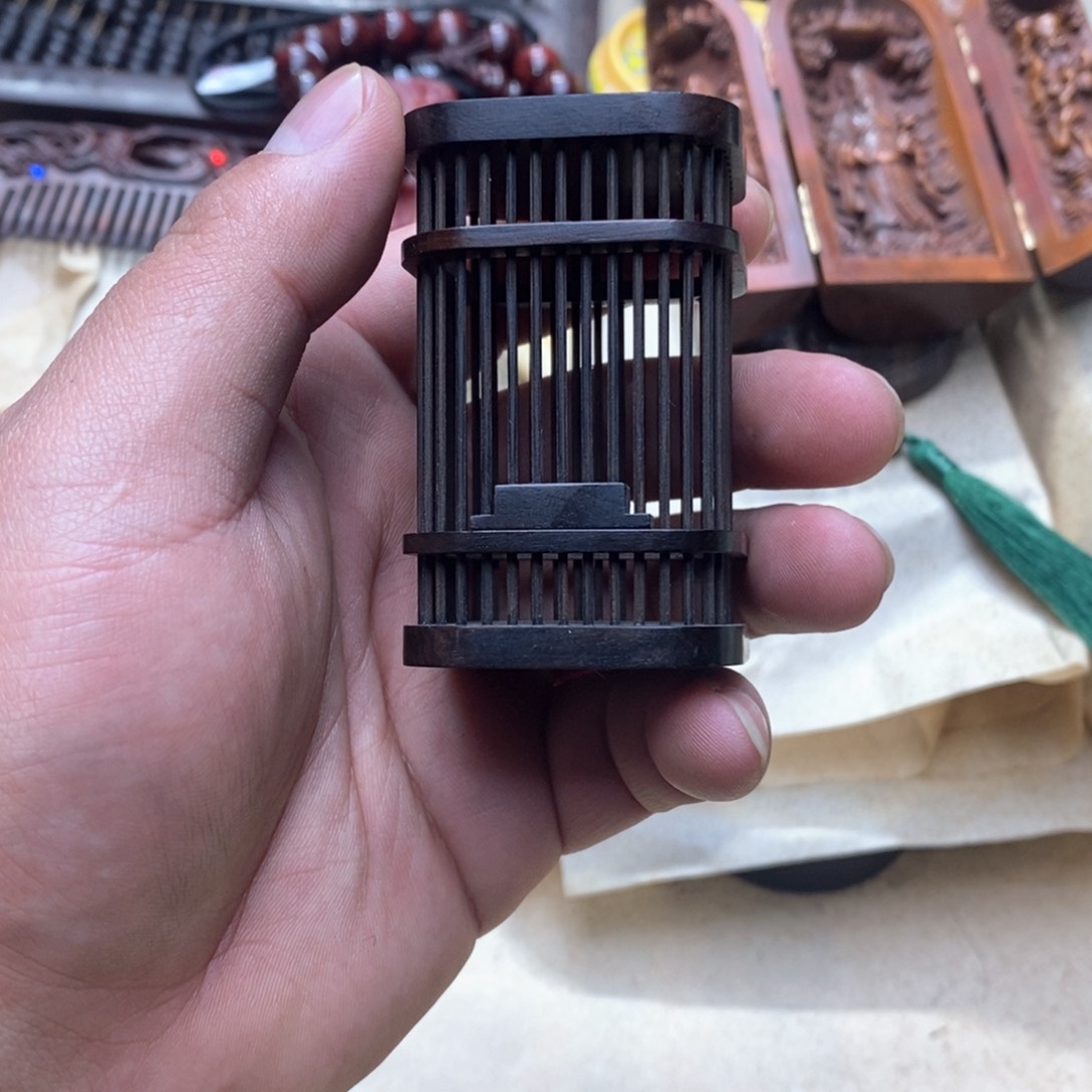 大叶紫檀（黑酸枝木类）