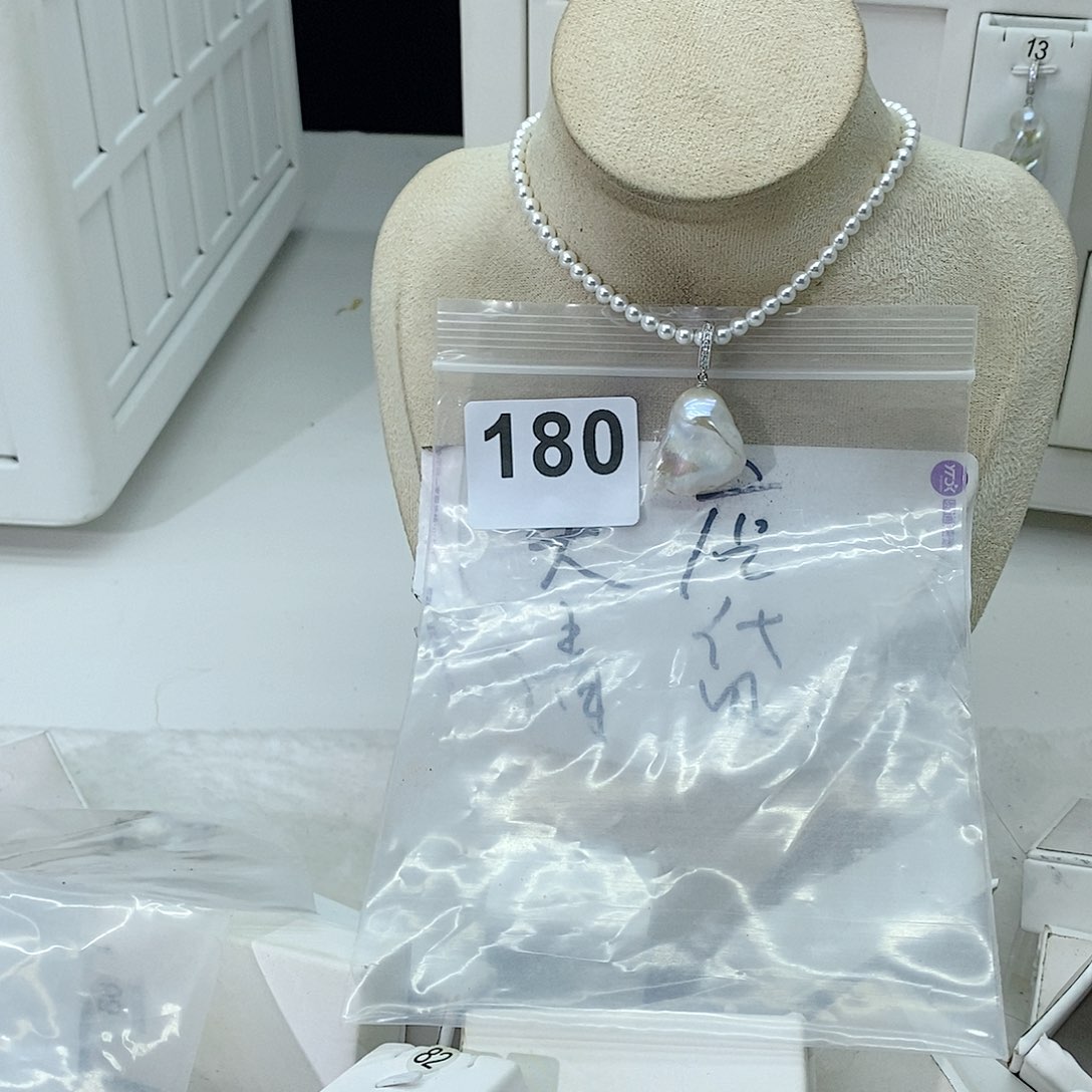 淡水珍珠颈饰合金