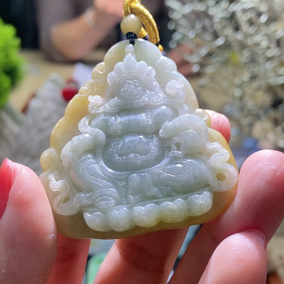 【闪购商品】翡翠颈饰未镶嵌财神