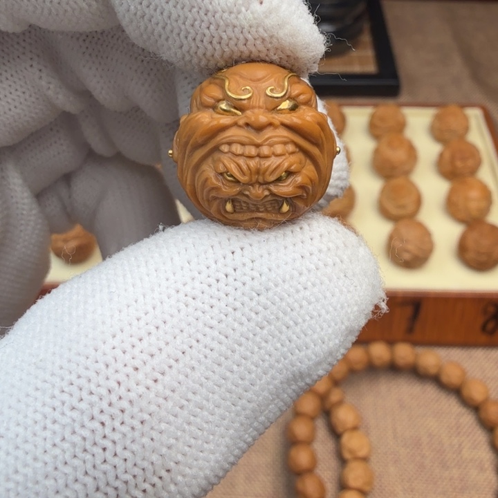 猴头核桃吊坠龙僧中僧