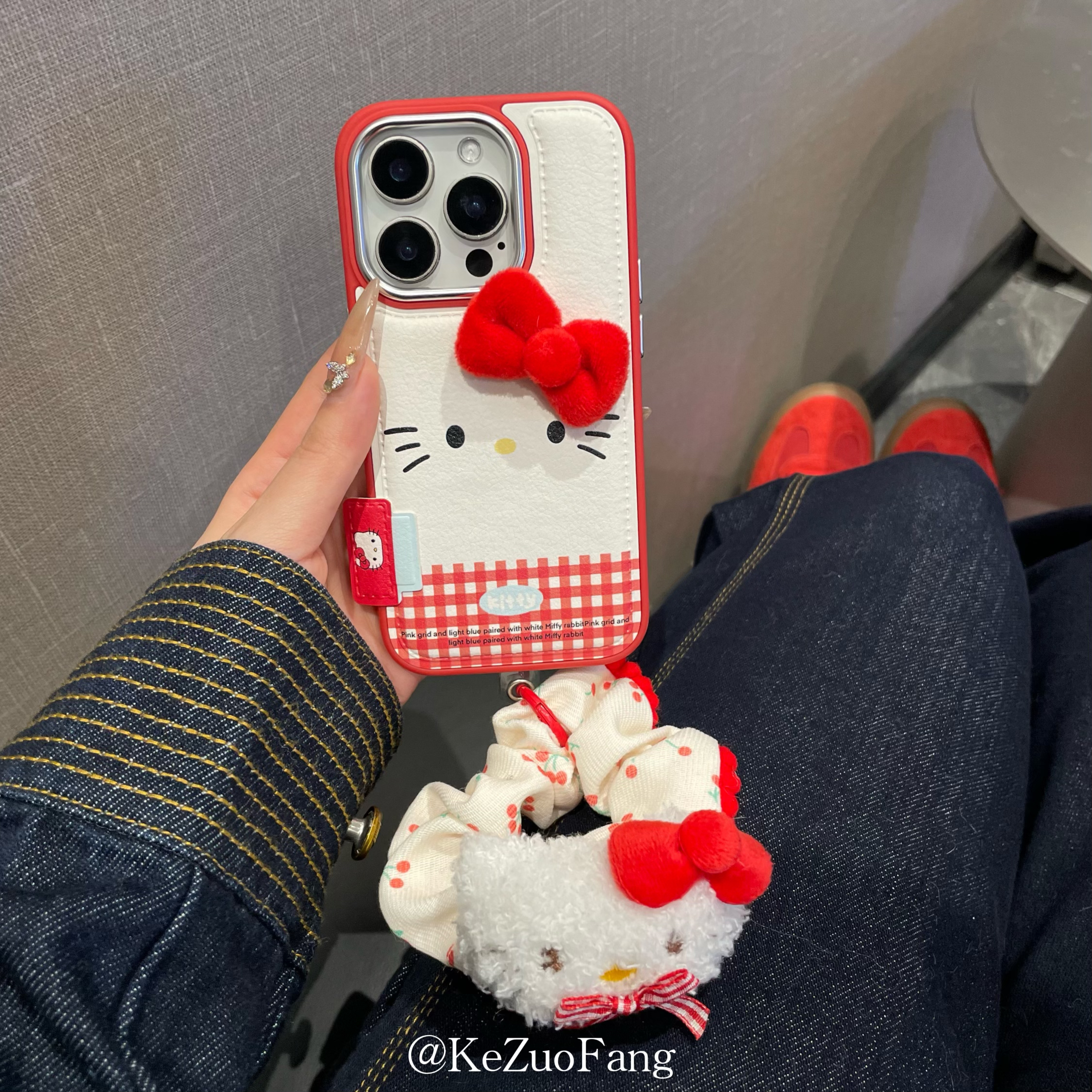 红格纹拼接kt猫咪表情适用iPhone15promax手机壳14pro立体保护