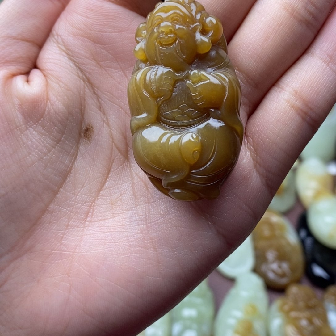 项链未镶嵌和田玉（糖玉）