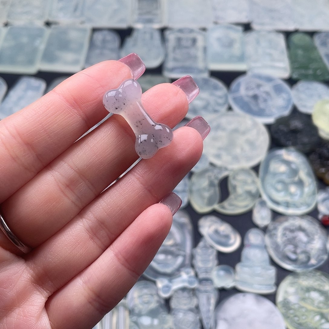 蛇纹石玉吊坠(赠链)未镶嵌