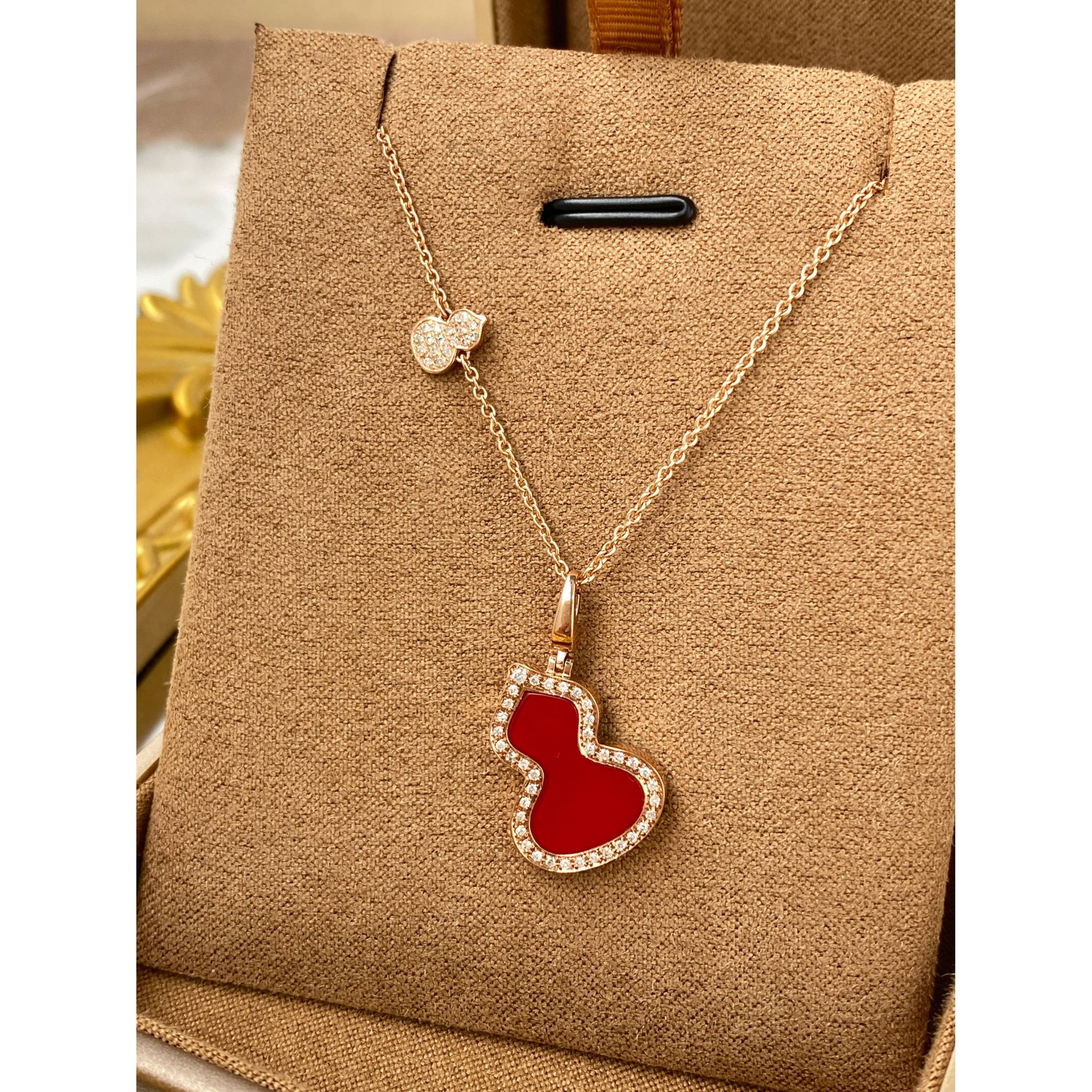【金玺珠宝】18K中号葫芦项链