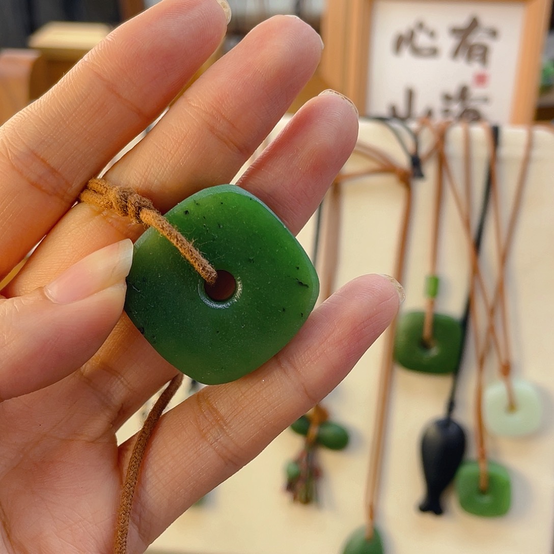 【闪购商品】手链未镶嵌和田玉