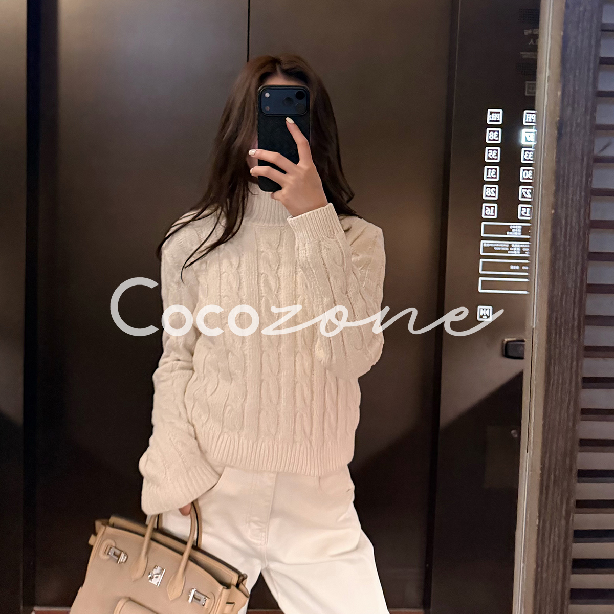 COCO ZONE 刘 一一 "紫标系列"麻花编织半高领毛织上衣 CD2A3285