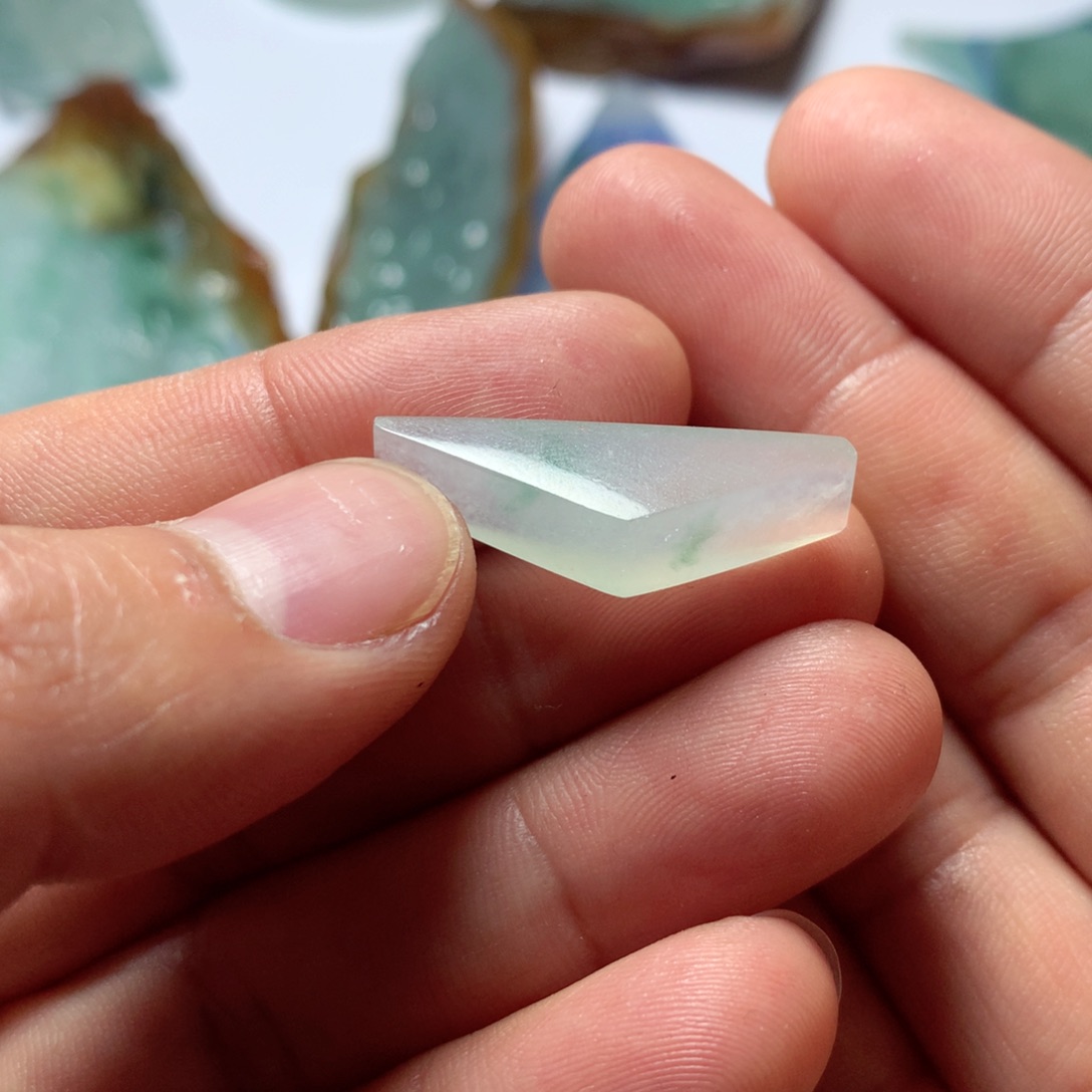 定制翡翠未镶嵌福利