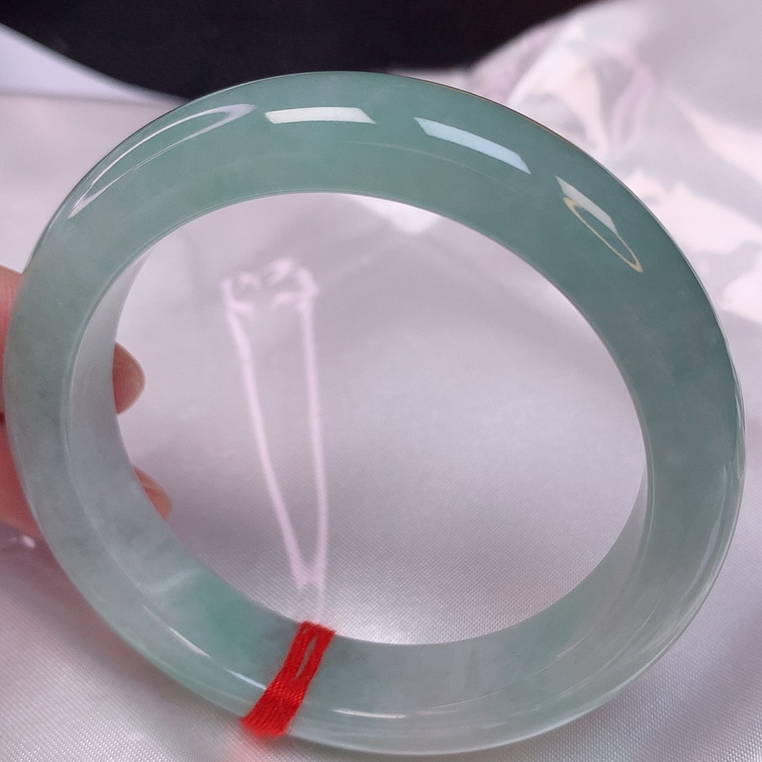 翡翠手镯未镶嵌清**来56