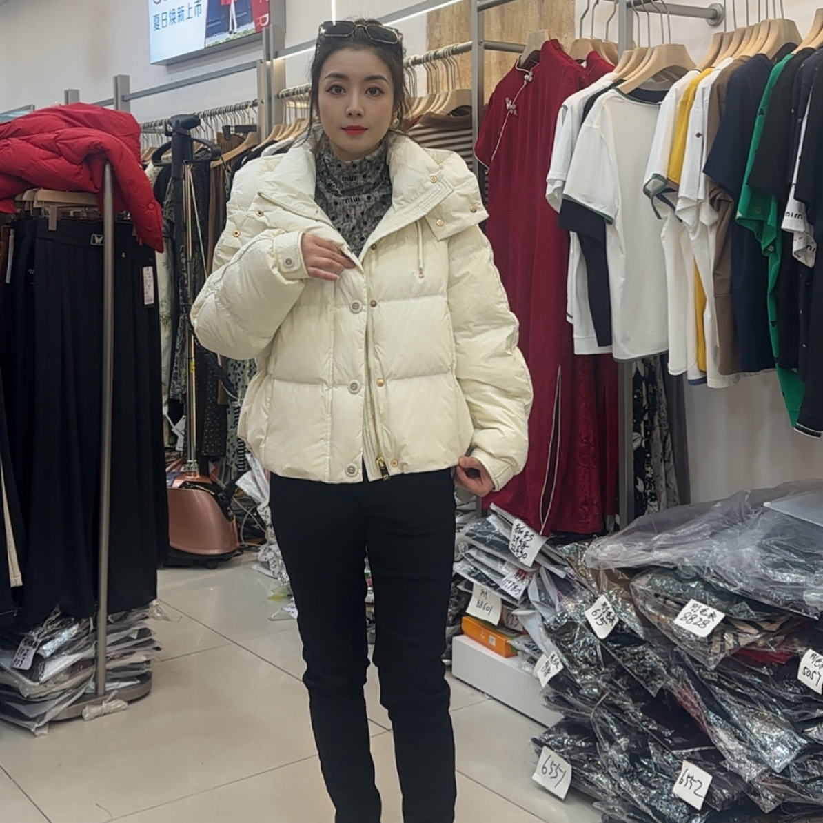 纯色保暖连帽立领短款女款优等品秋冬