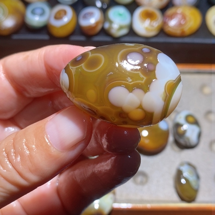 未镶嵌玛瑙/玉髓珠宝半成品189