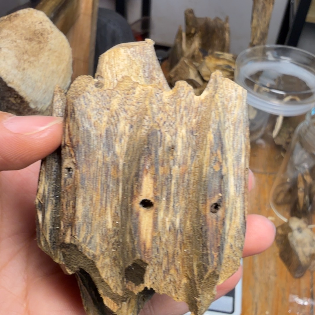 白奇沉香块料沉香