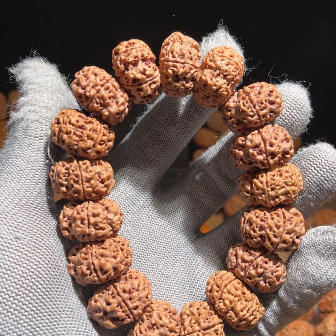 吊坠金刚菩提夹板10级灯牌