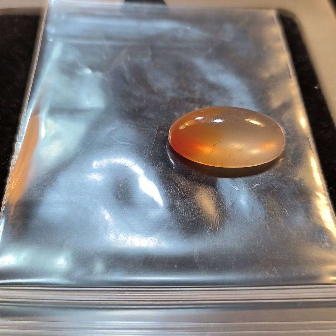 余***石英岩玉未镶嵌戒面