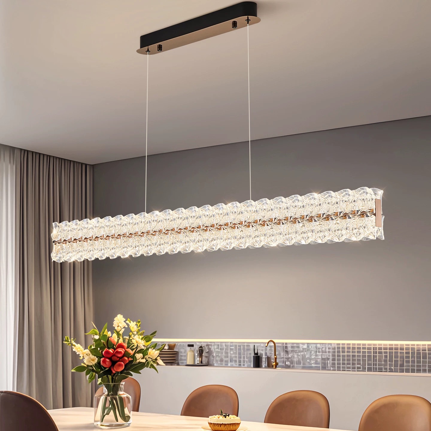 意式餐厅吊灯2025新款简约现代大气一字长条吧台轻奢高级感岛台灯