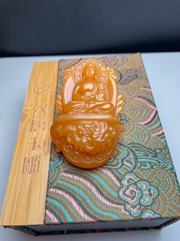 春日珠宝缅黄 缅甸黄玉 玉化料大日如来佛吊坠挂坠手把成品