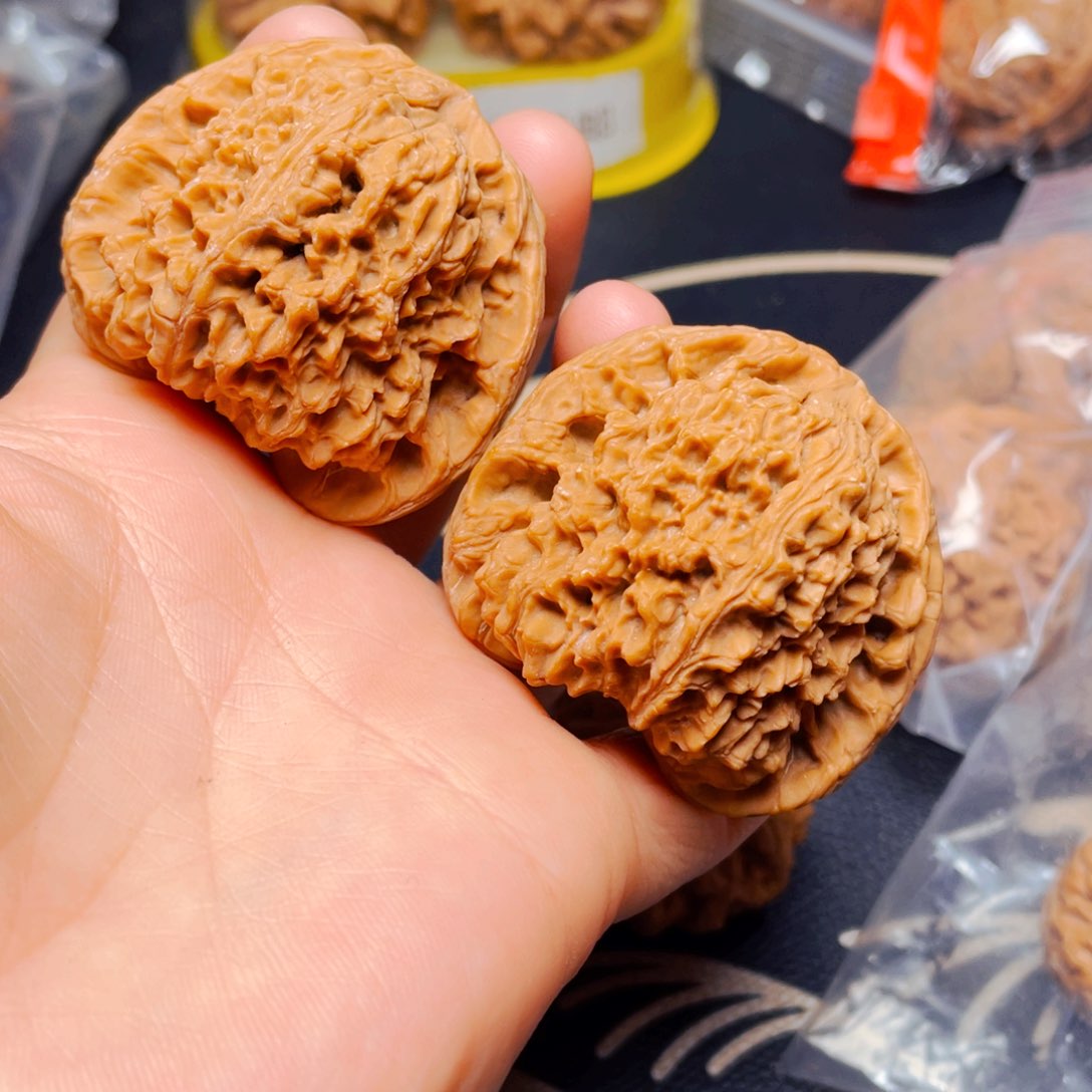 吊坠文玩核桃南疆石