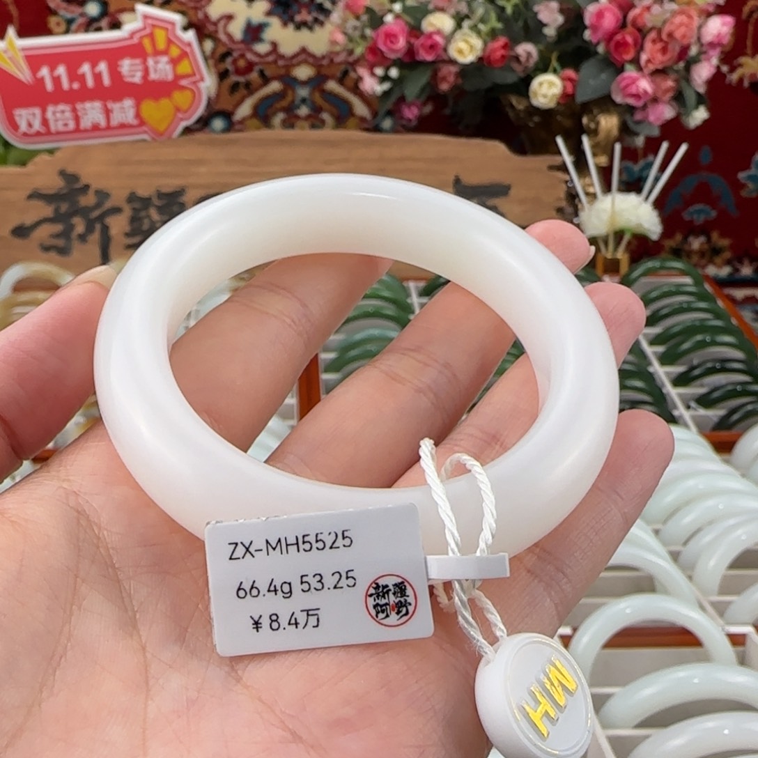 和田玉未镶嵌手镯上等和田玉手镯