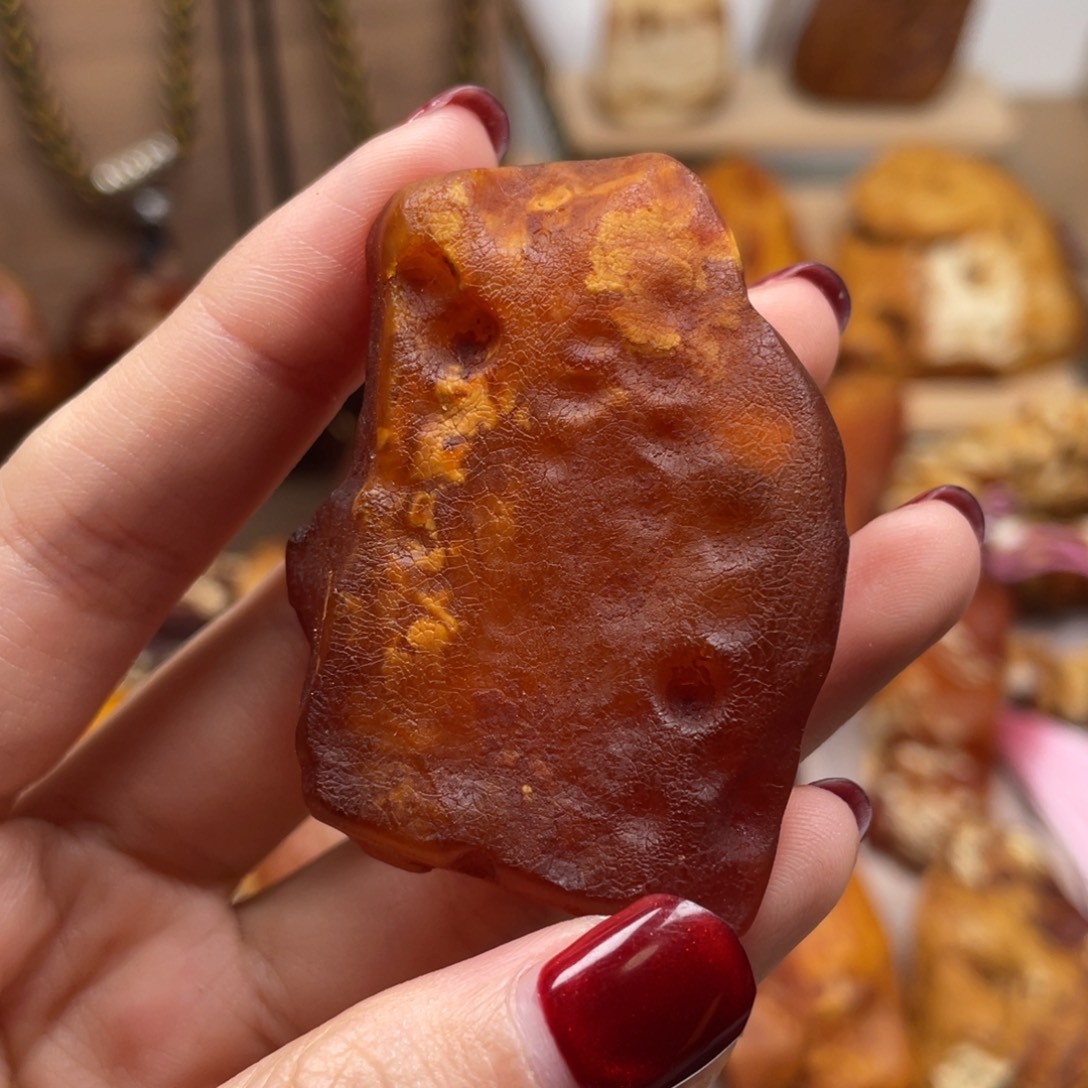 琥珀未镶嵌珠宝奇石