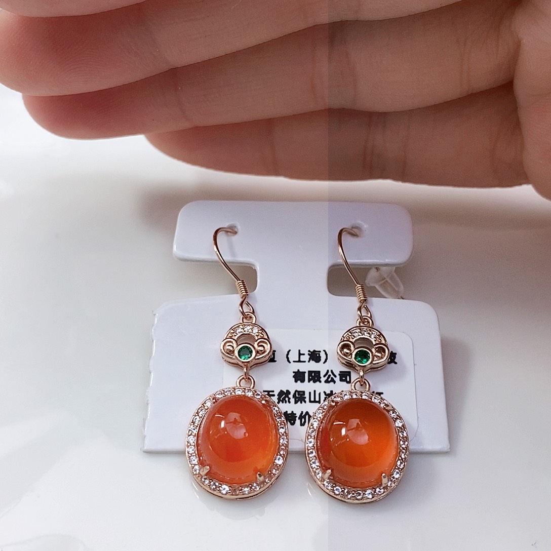 南红玛瑙特价珠宝展保山冰红南红耳饰未镶嵌