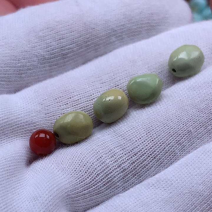 南红玛瑙未镶嵌珠宝奇石