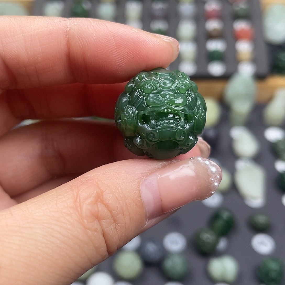 和田玉颈饰未镶嵌米**L俄料碧玉貔貅珠子挂坠颈饰定制