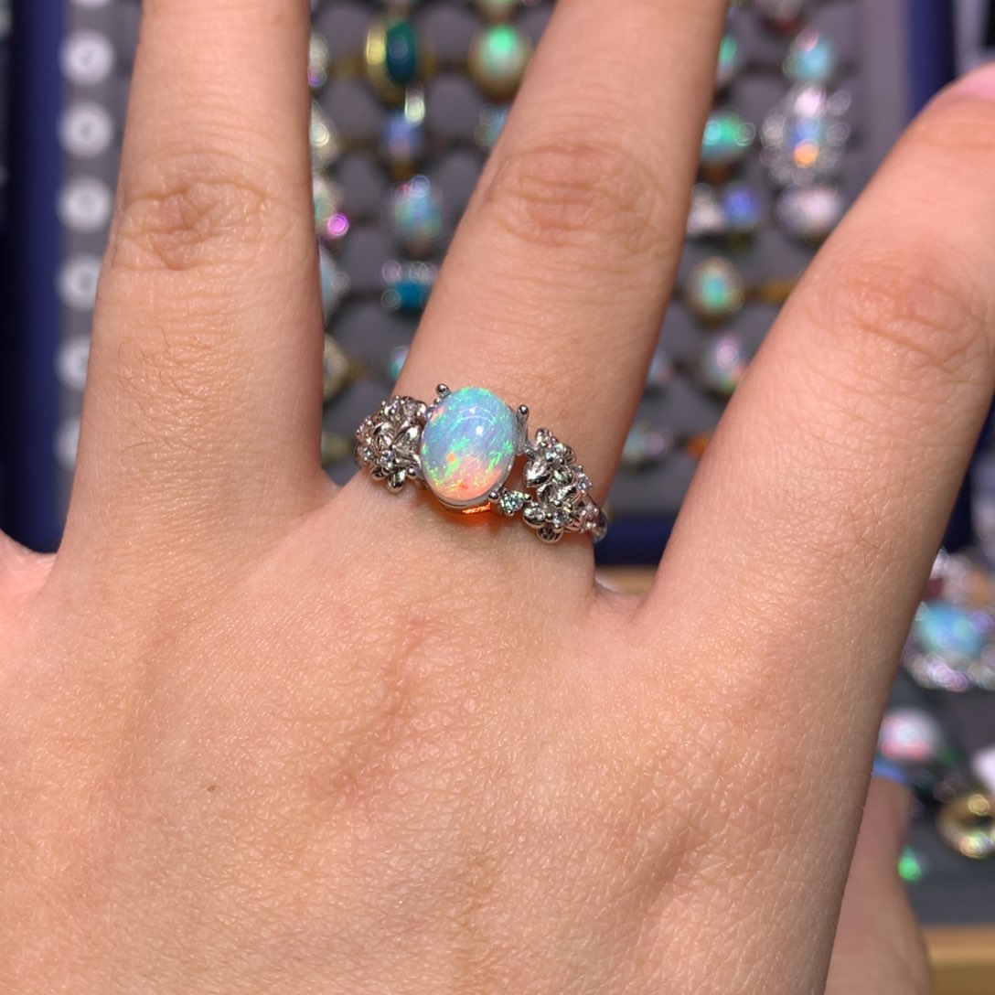 银S925镶嵌欧泊戒指