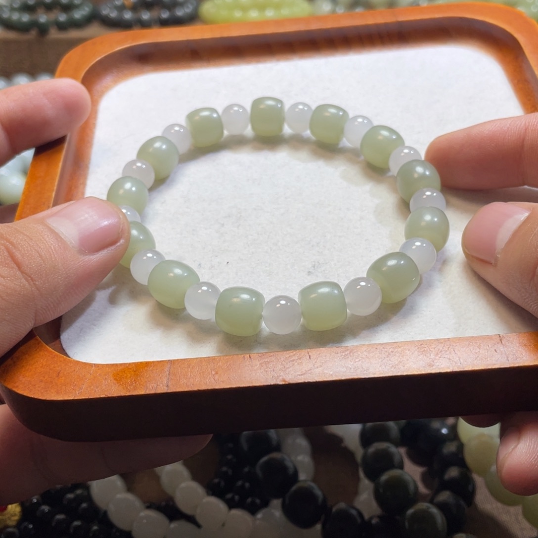 未镶嵌手链和田玉（糖玉）