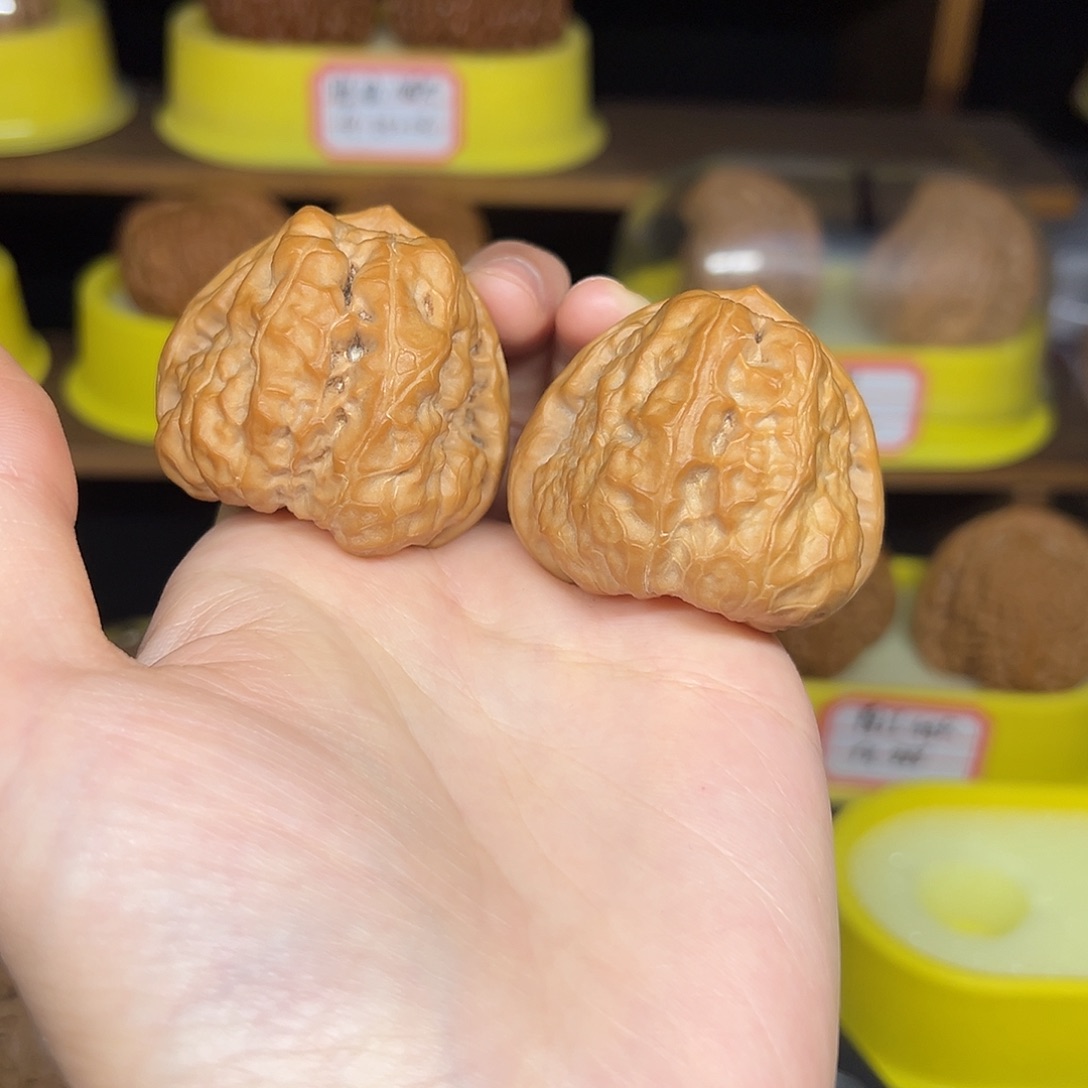 文玩核桃吊坠双开背金蟾蛤蟆头42尺