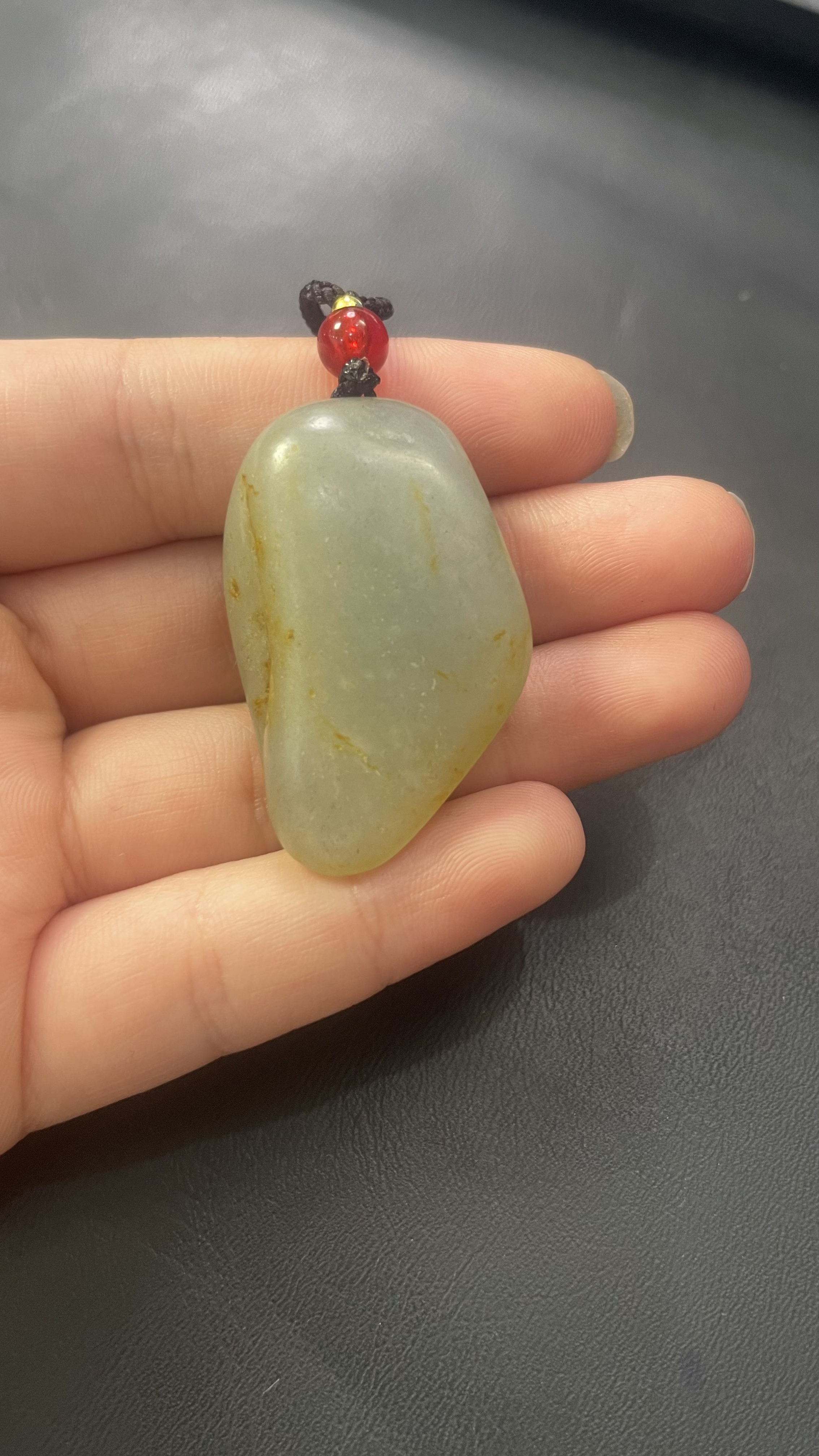 和田玉吊坠挂件精美