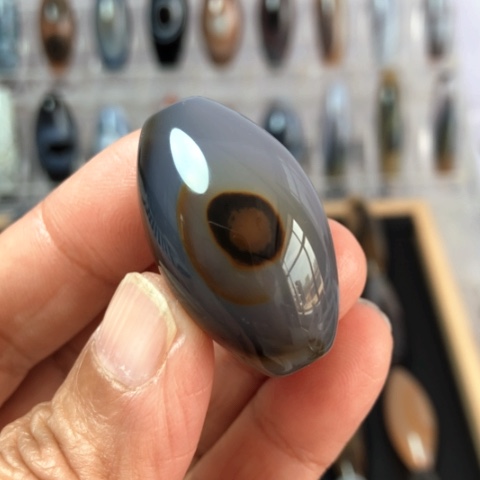 玛瑙/玉髓未镶嵌珠宝半成品