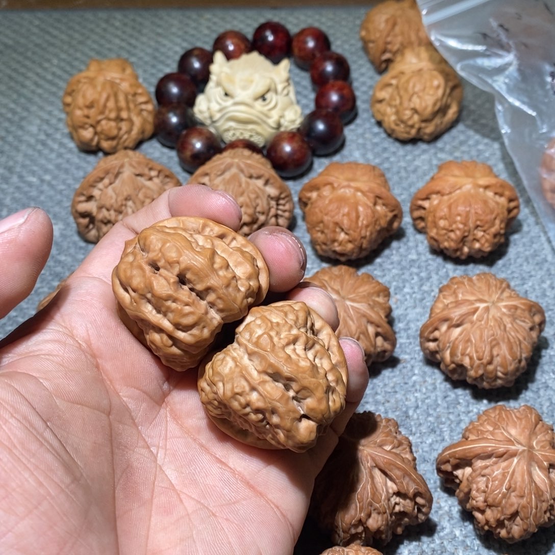 ゛****38蛤蟆头。             