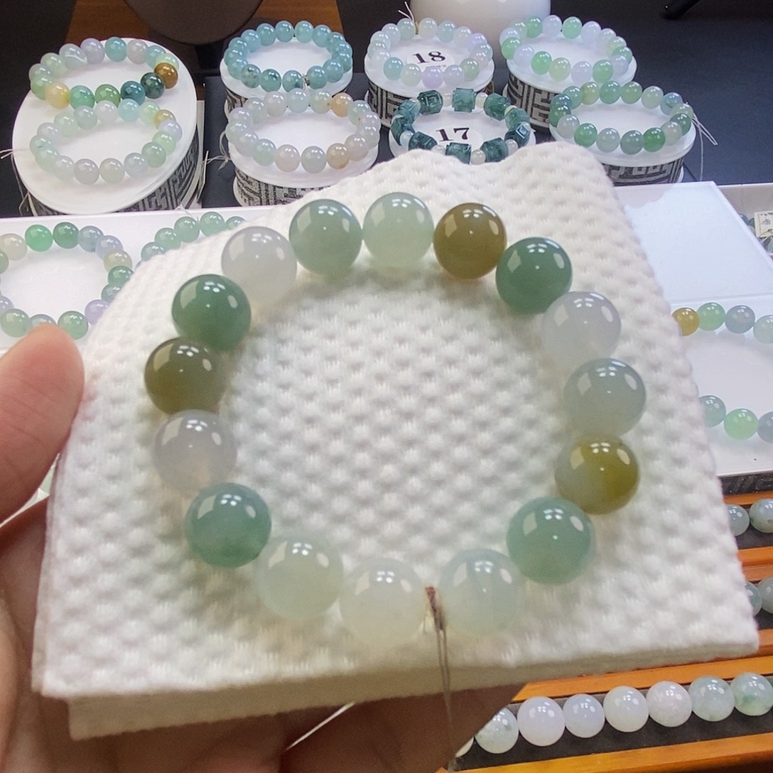 定制翡翠未镶嵌翡翠卡12