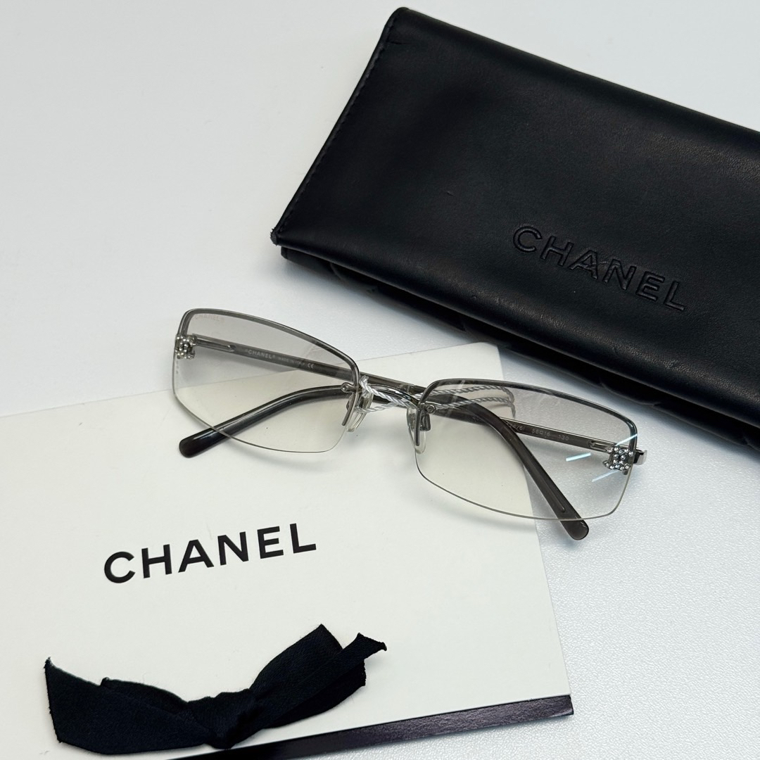 95新 Chanel/香奈儿 Chanel 浅茶色 双C logo镶钻 墨镜/613605424