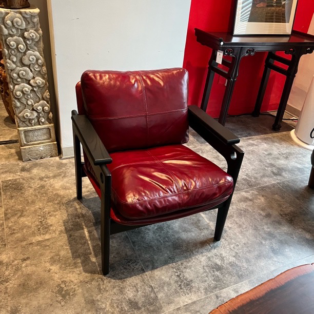 茶室设计北欧实木真皮主人位椅远山椅休闲沙发真皮单人沙发椅lz