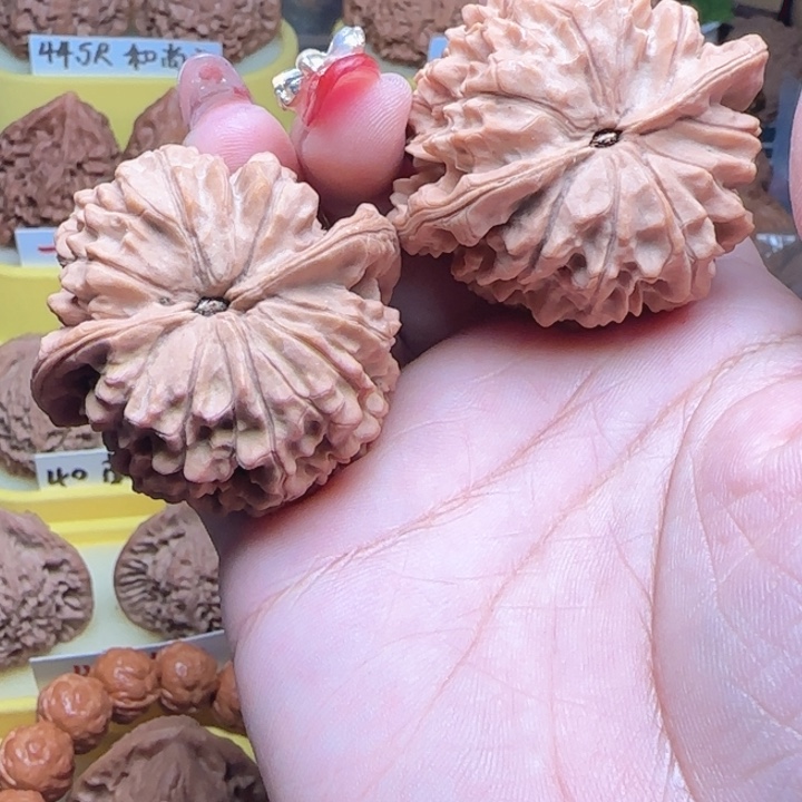 Y***j弯弯核桃麒麟玩官帽