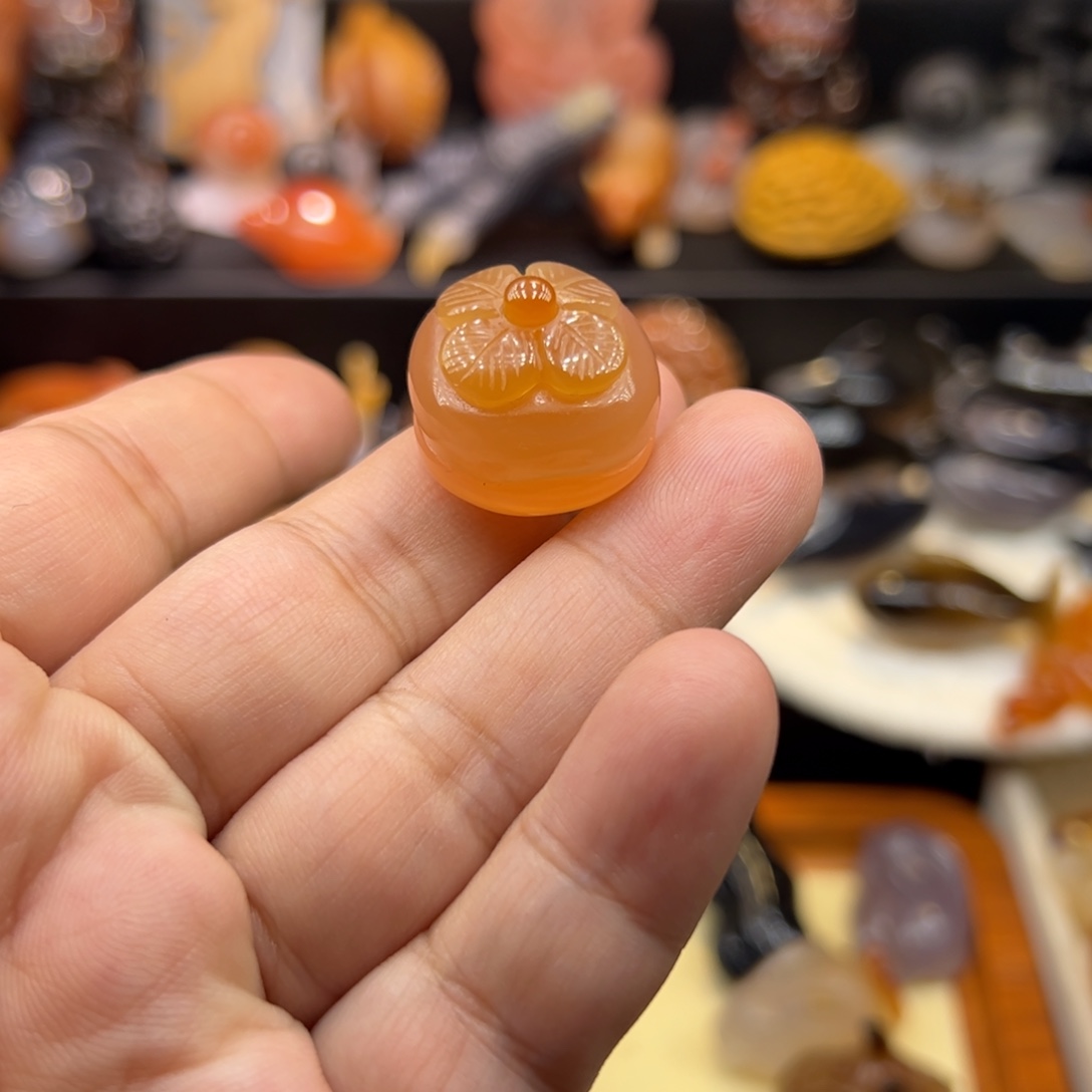 玛瑙/玉髓未镶嵌手玩摆件
