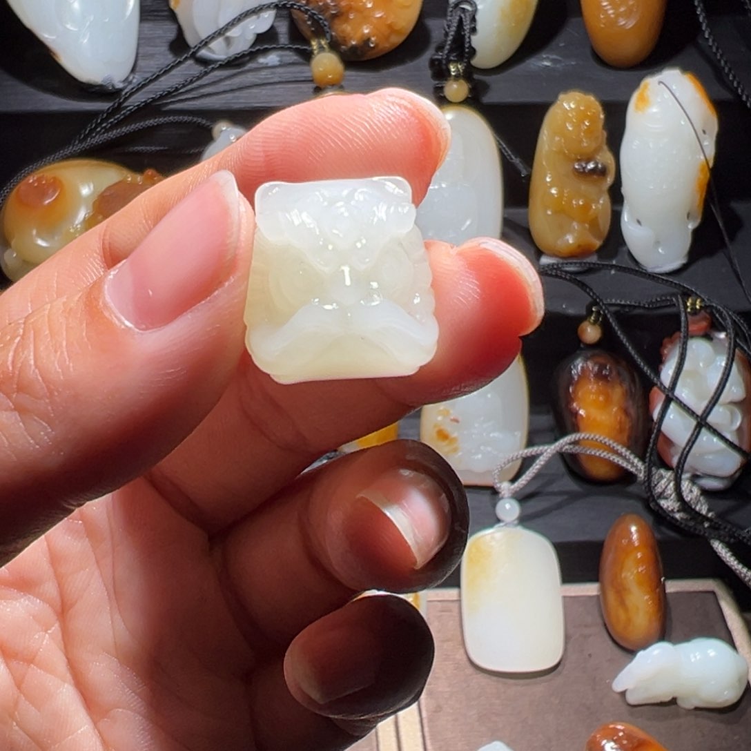 和田玉玉牌未镶嵌