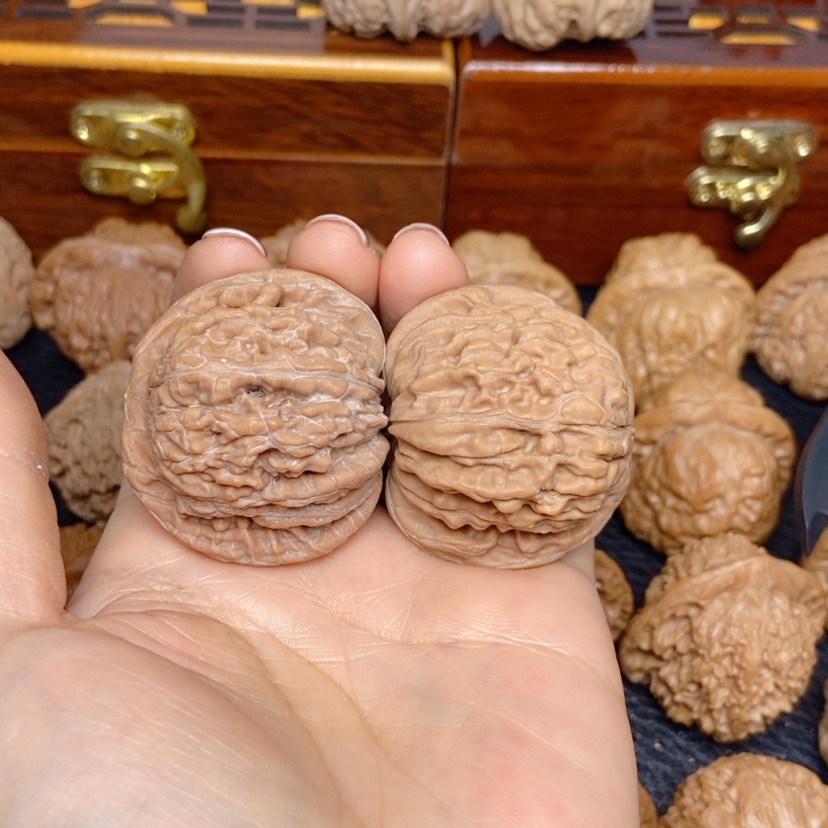 【闪购商品】文玩核桃吊坠@****球四座楼41