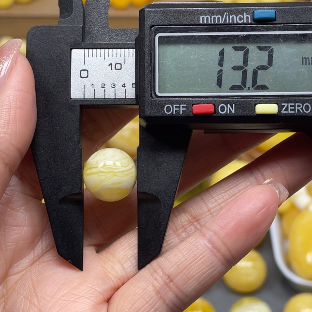 蜜蜡裸石未镶嵌贺*