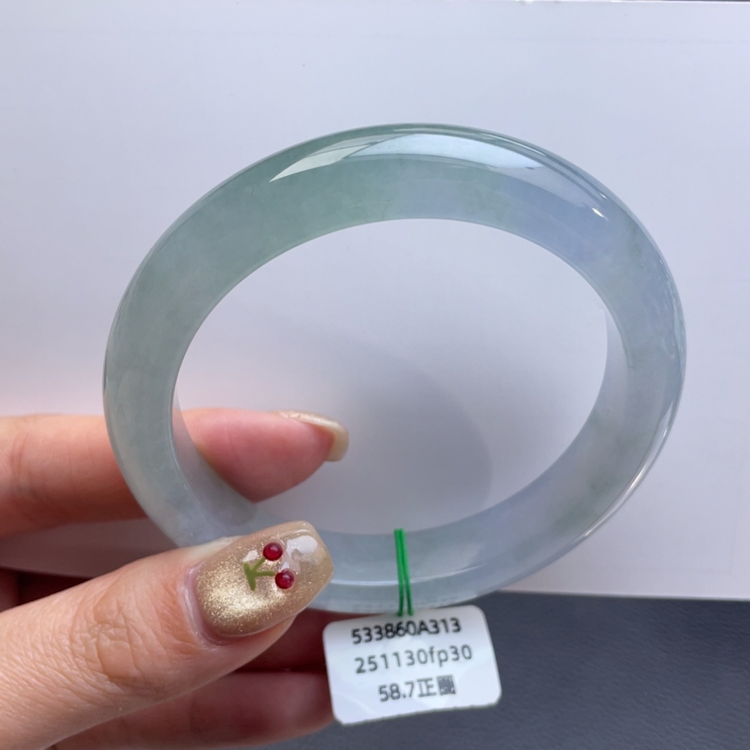 翡翠未镶嵌手镯正圈58.4双色 种水