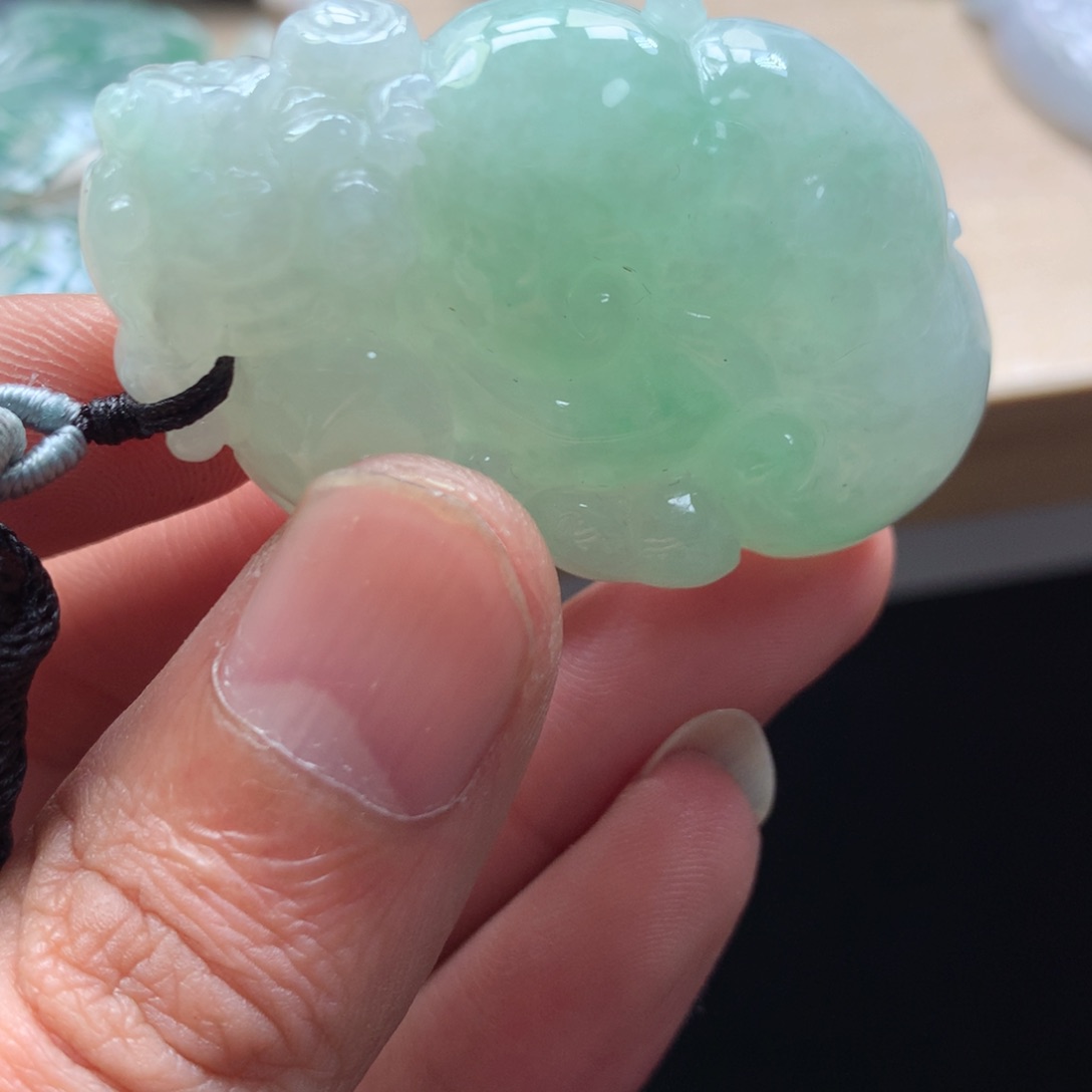 颈饰未镶嵌翡翠吊坠