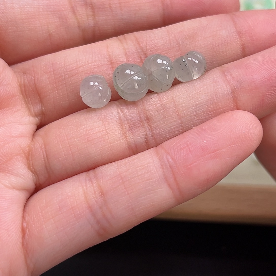 亦***予翡翠散珠000000000