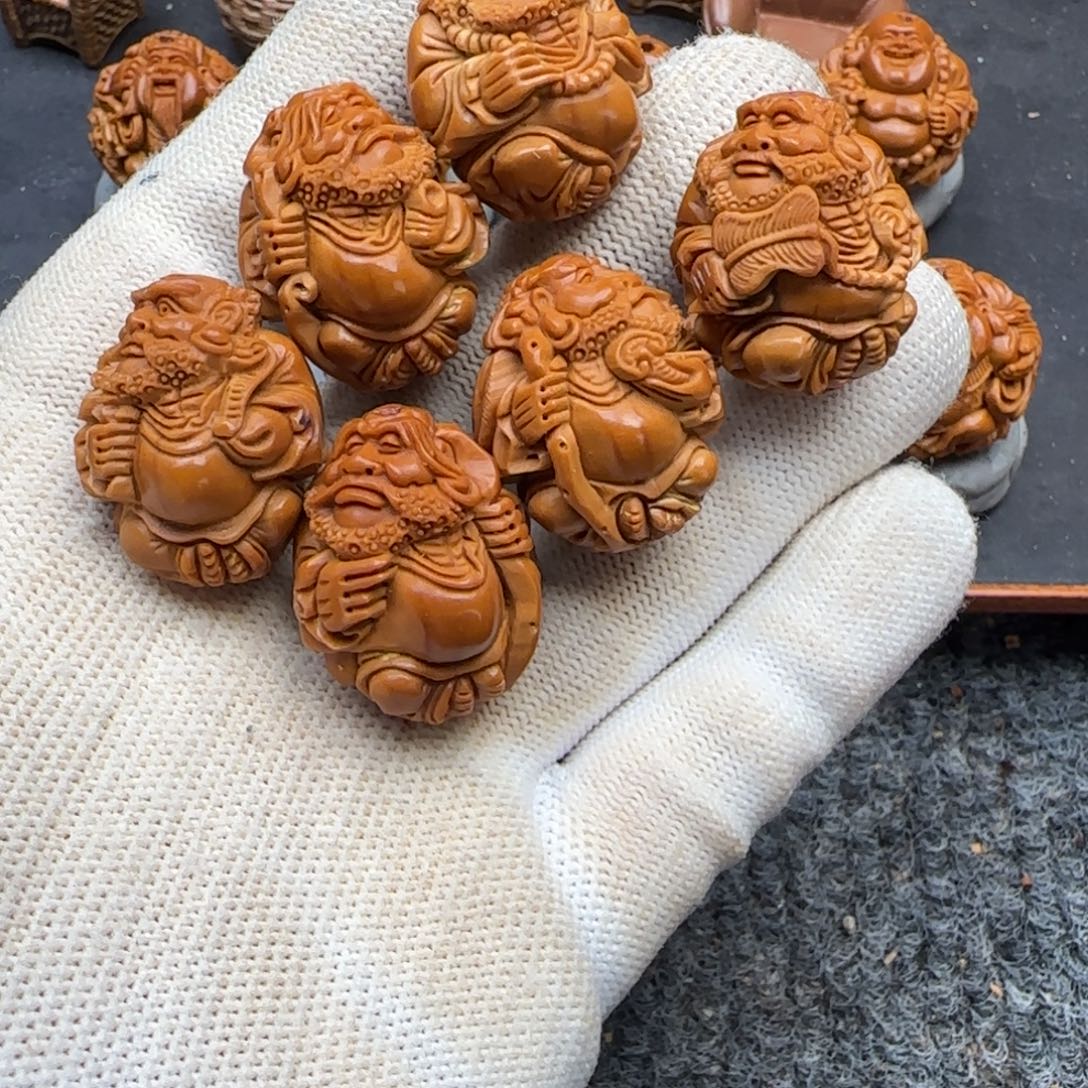 。***啦吊坠橄榄核……………………