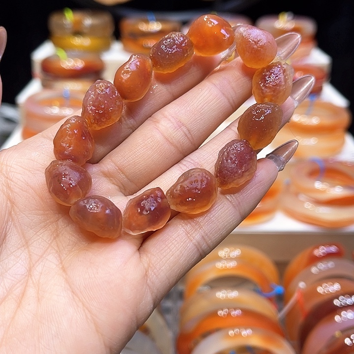 玛瑙/玉髓手镯未镶嵌